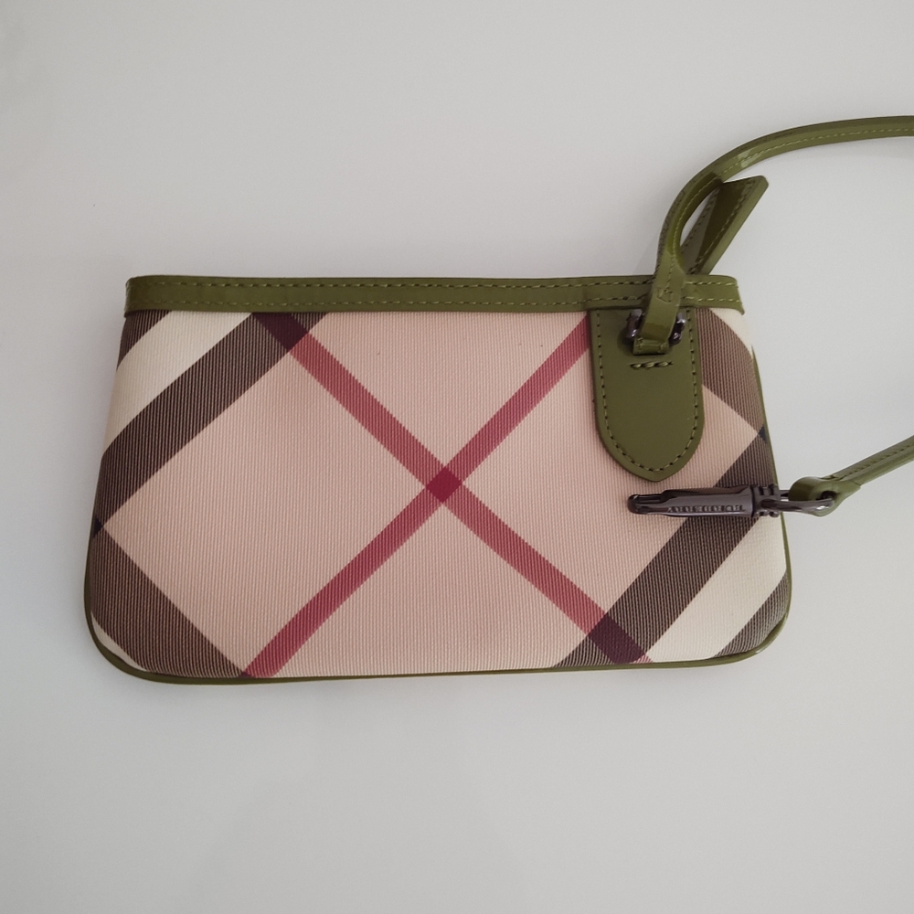 Burberry Nickie Nova Check Large Tote - Picture 12 of 15